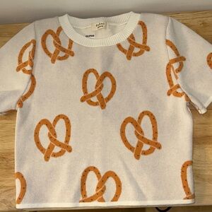 Debut Pretzel Print Knit Top White Orange S/M